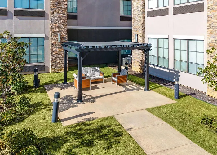 La Quinta By Wyndham Tyler - University Area